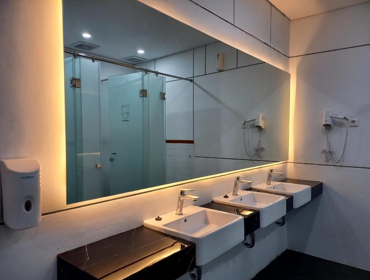 Nindya Biodistrict Hotel Bandung Buitenkant foto